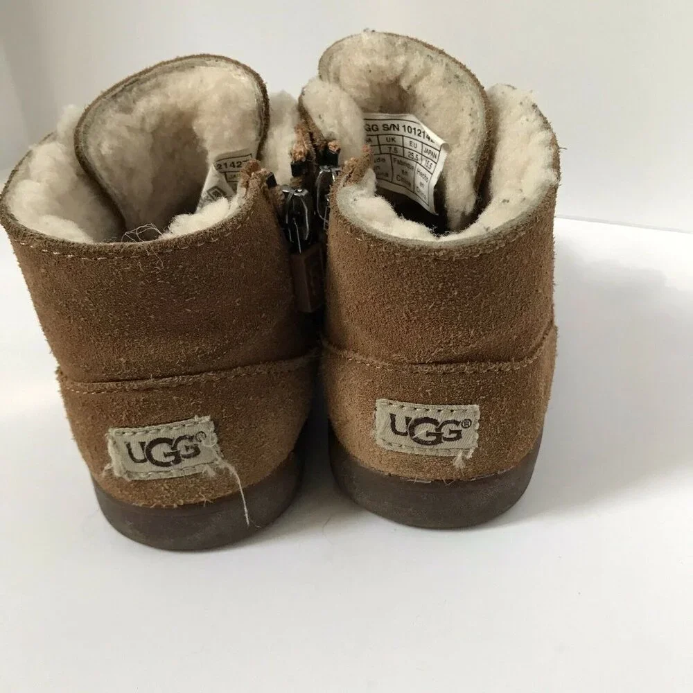 UGG Toddler Kids Chestnut Suede Shearling Lined‎ Duck Boots 1012142T Size 8.5